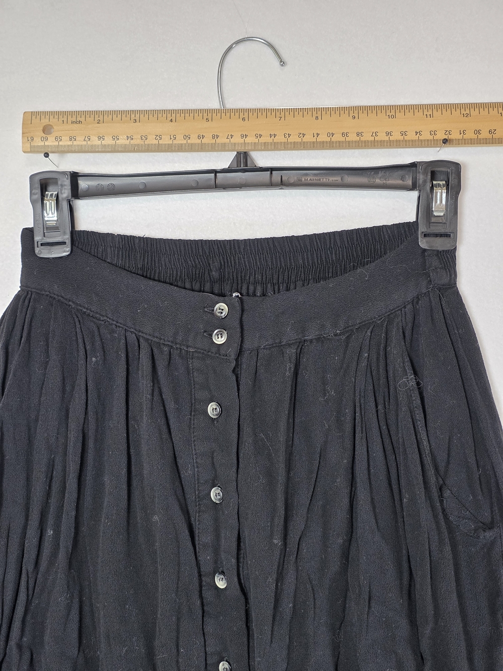 The Main Street Exchange 'SKYE' Black Button-Front Midi Skirt - Picture 4 of 6
